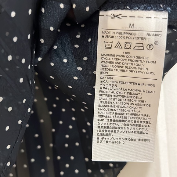 Banana republic polka dot blouse - Picture 5 of 5